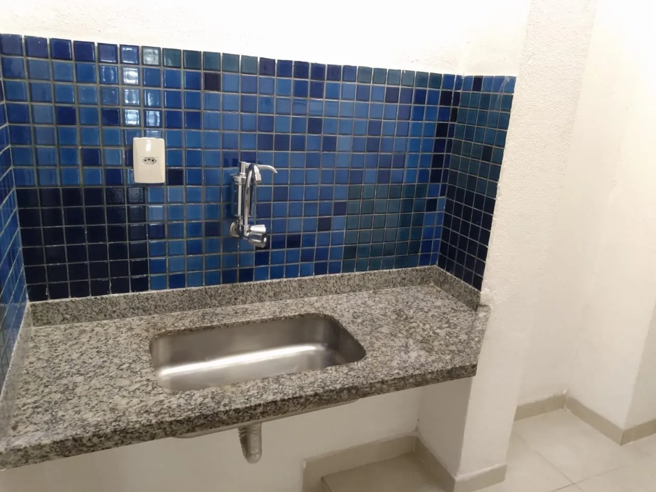 Imagem Comercial para Locação 60M², Centro, Pindamonhangaba - SP | SALA COMERCIAL - CELESTE COZZI