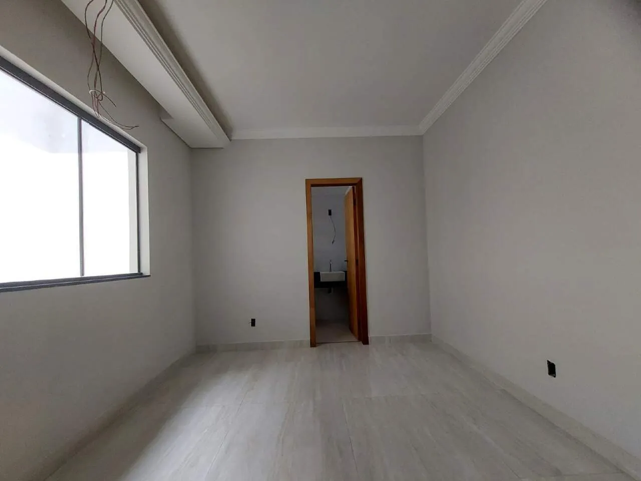 Imagem CASA PLANA+3QUARTOS+SUÍTE+CLOSET+ESPAÇO GOURMET+2VAGAS