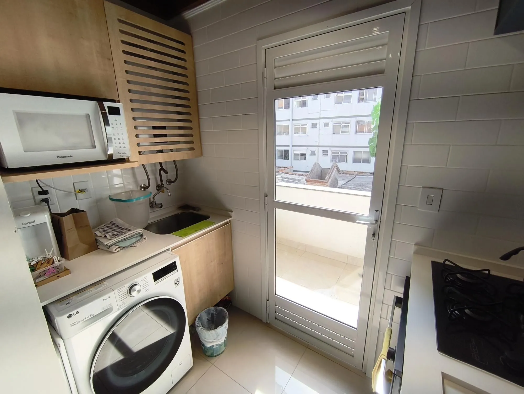 Imagem APARTAMENTO 2 DORMITÓRIOS COM 1 VAGA NO MENINO DEUS
