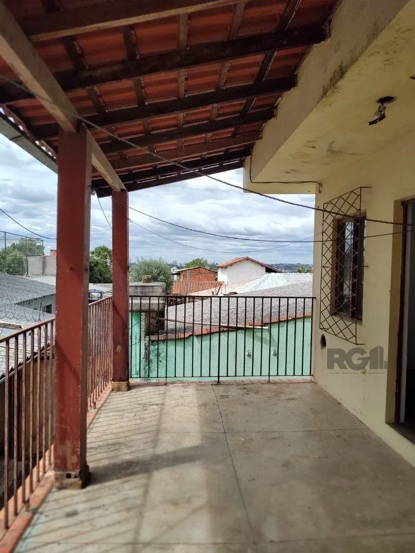 Imagem Casa para Venda - 247.37m², 4 dormitórios, 4 vagas - Partenon
