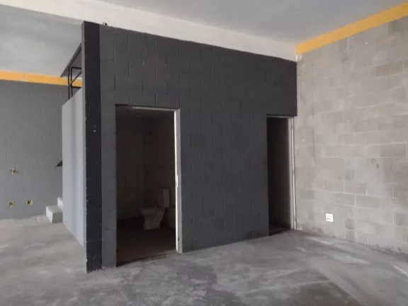 Imagem barracão industrial no bairro verde com 355,00 m² de construção, recuo pra 3 veículos. piso de ...