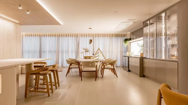 Imagem Apartamento com 4 dormitórios à venda, 194 m² por R$ 4.180.657,15 - Centro - Balneário Camboriú/SC