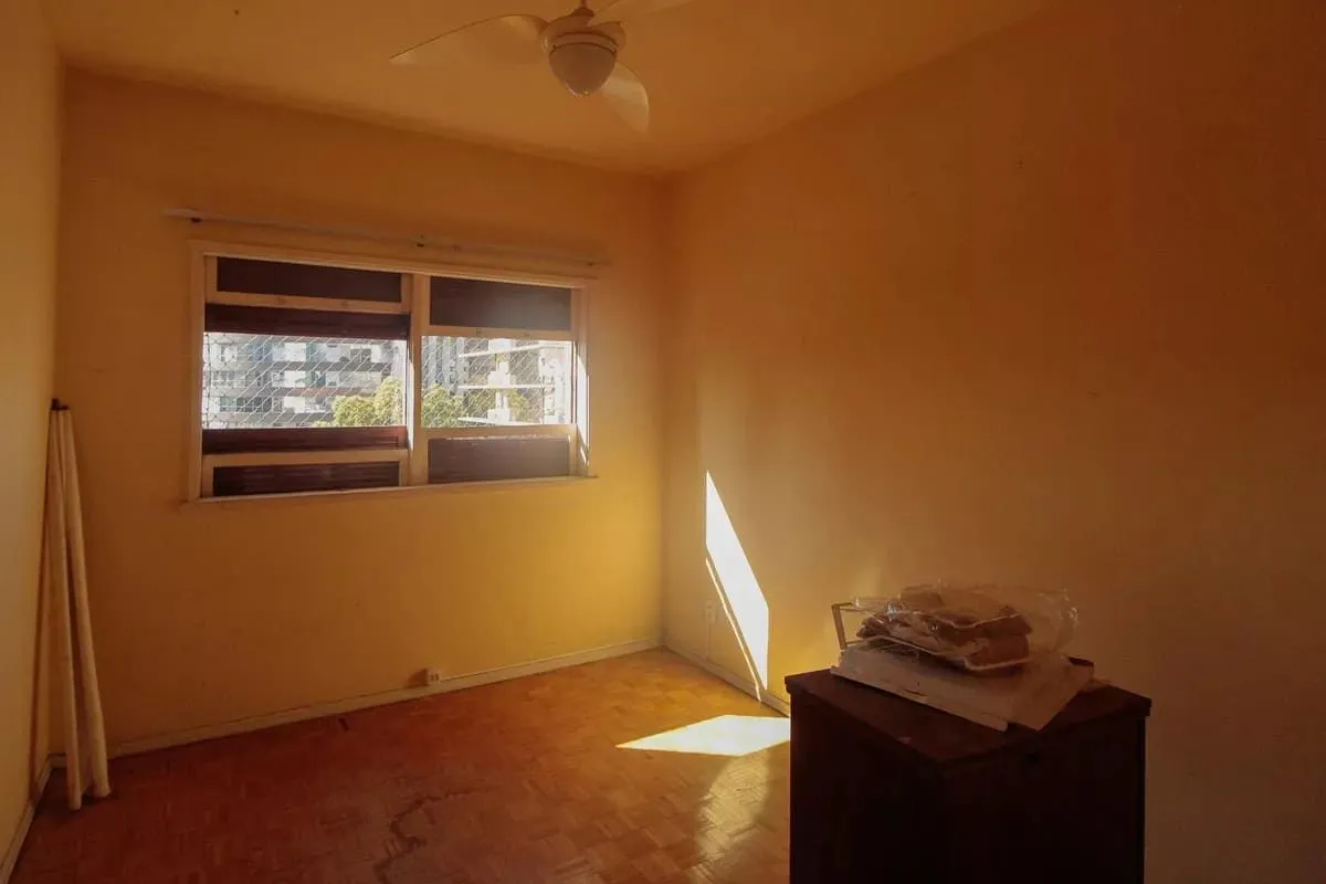 Imagem Vende-se apartamento com 4 quartos (1 suíte), 204 m² e 2 vagas - Rio Branco