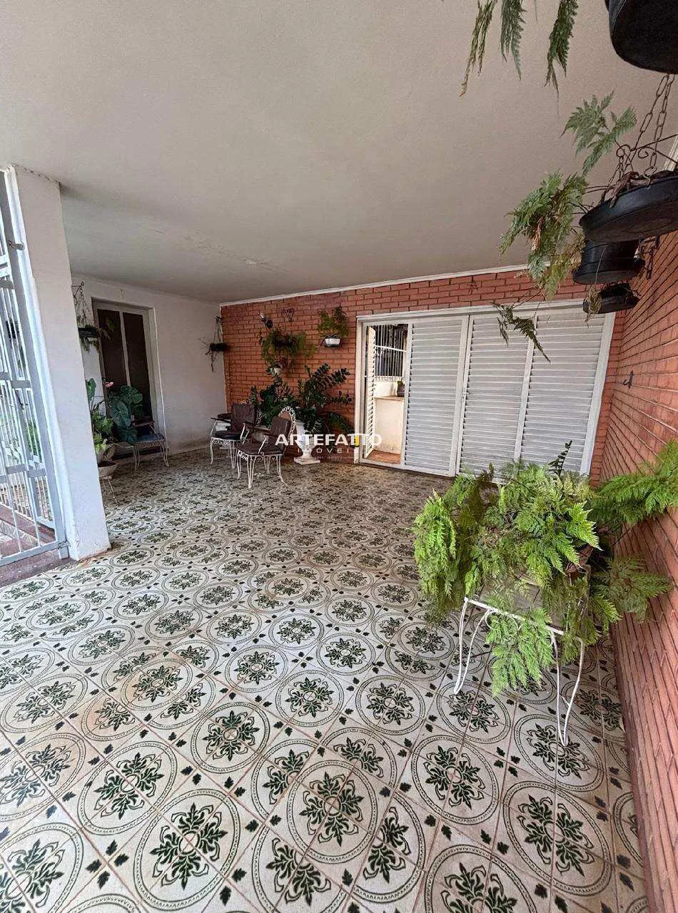 Imagem Casa à venda em Franca, Centro, com 7 quartos, 279m2