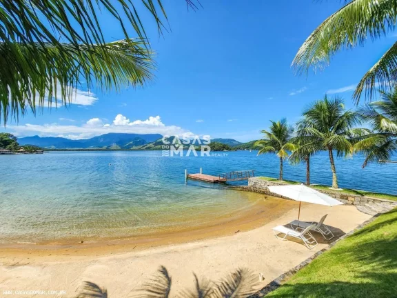 Foto do imóvel Casa em Condomínio para Temporada em Angra dos Reis / RJ no bairro Itanema