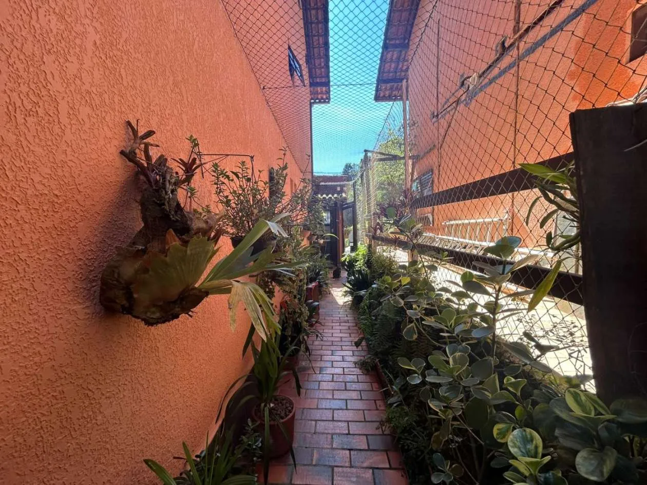 Imagem Casa em Condomínio para Venda em Teresópolis / RJ no bairro Carlos Guinle