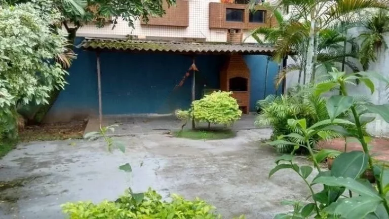 Imagem CASA COMERCIAL AMPLA PARA LOCAÇÃO NA POMPÉIA