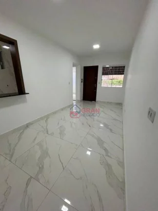Imagem Casa com 2 dormitórios à venda - Pioneiros - Fazenda Rio Grande/PR