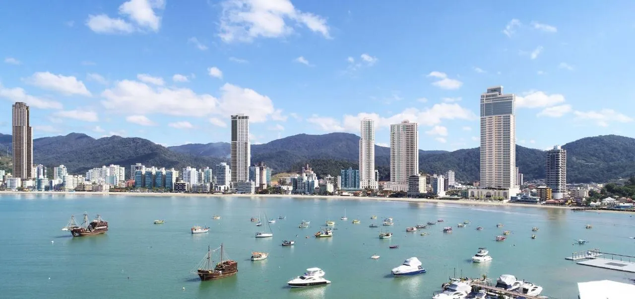 Imagem Apartamento com vista para o mar à venda com 300m2 por R$ 10.500.000,00