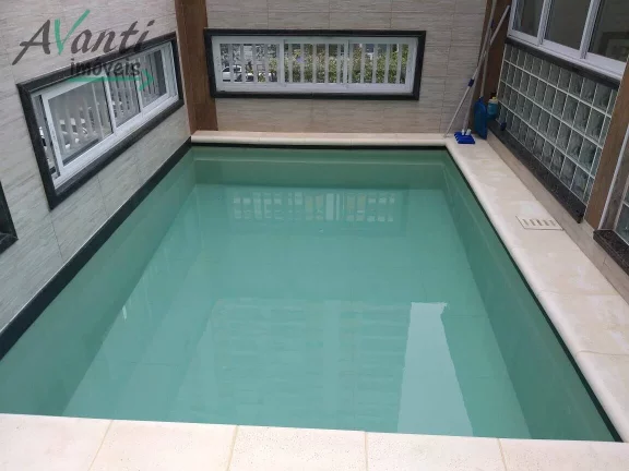 Imagem Casa sobreposta à venda no bairro Embaré em Santos/SP