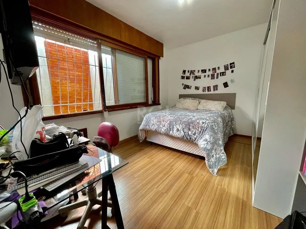 Imagem Casa para Venda - 187.9m², 4 dormitórios, 1 suite, 2 vagas - Pedra Redonda, Poa