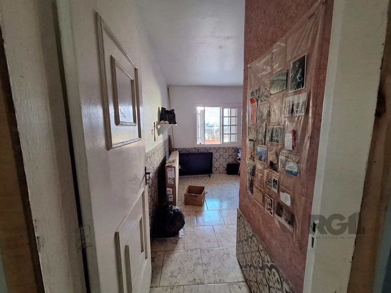 Imagem Casa com 3 dormitórios, suíte, lareira, Jardim Algarve em Alvorada - RS.
