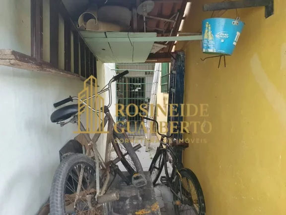 Imagem Casa à Venda na Praia das Palmeiras – Conforto, Praticidade bem localizada.