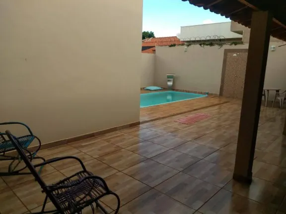 Casa com 3 Quartos à Venda, 155 m² em Parque dos Esportes - Ituverava
