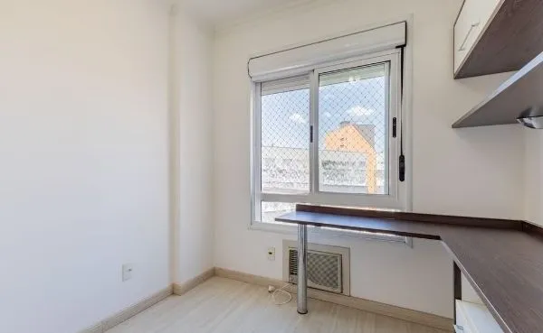 Imagem Apartamento no Centro de 2 dormitórios e 2 vagas DESOCUPADO