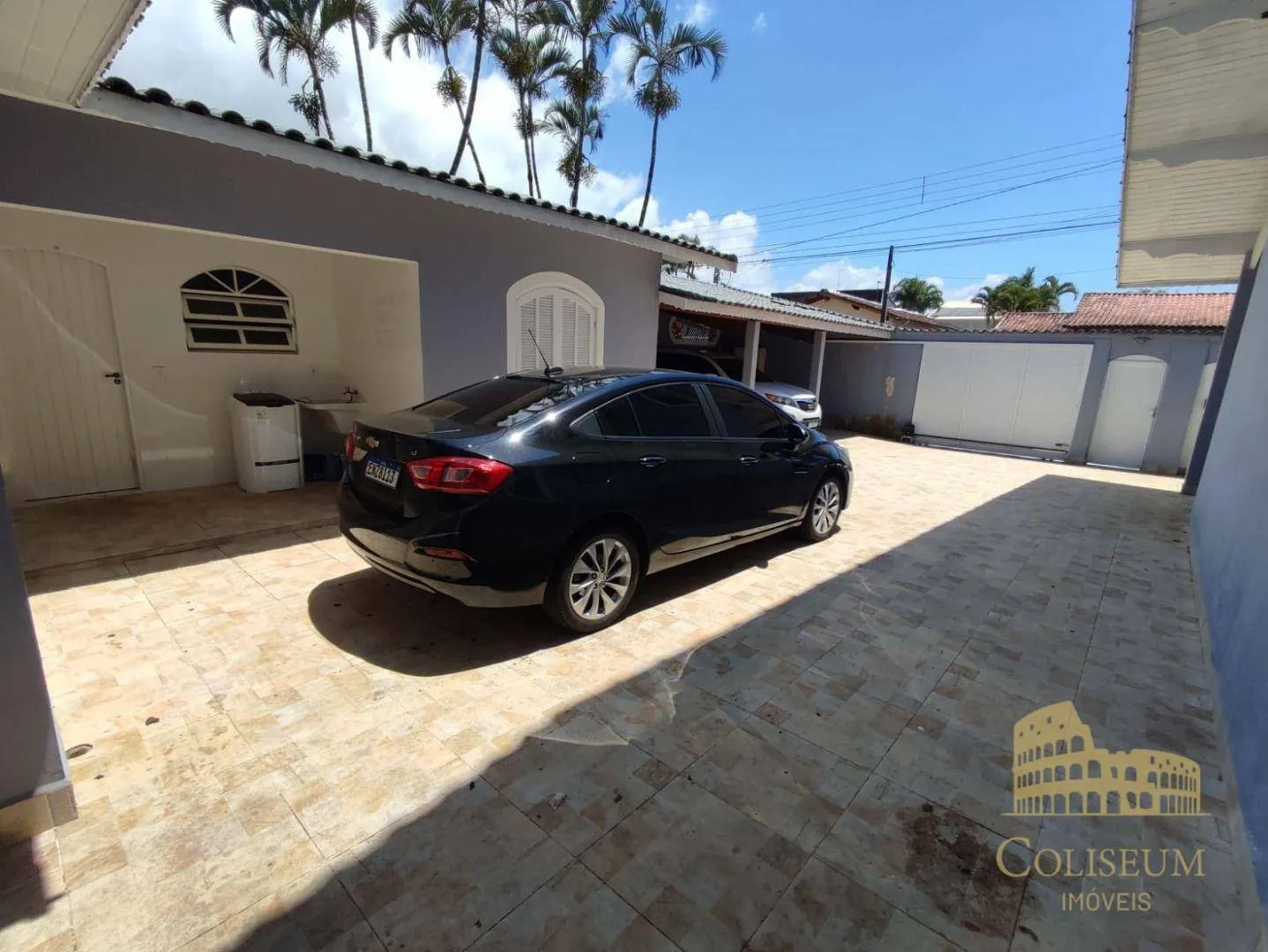 Imagem Casa com 3 dormitórios à venda, 430 m² por R$ 1.600.000,00 - Balneário Flórida - Praia Grande/SP