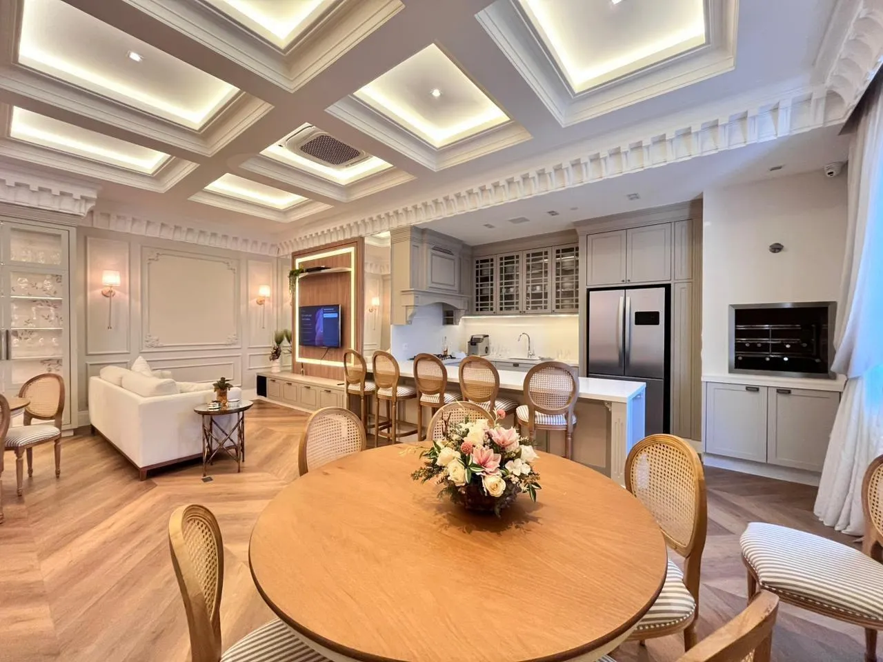 Imagem Apartamento com vista para o mar à venda com 190m2 por R$ 3.200.000,00