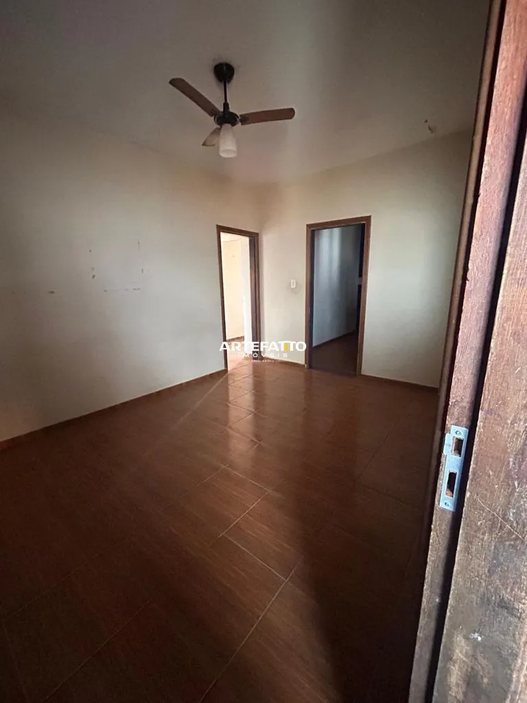 Imagem Casa à venda em Franca, Jardim Aeroporto II, com 8 quartos, 240m2