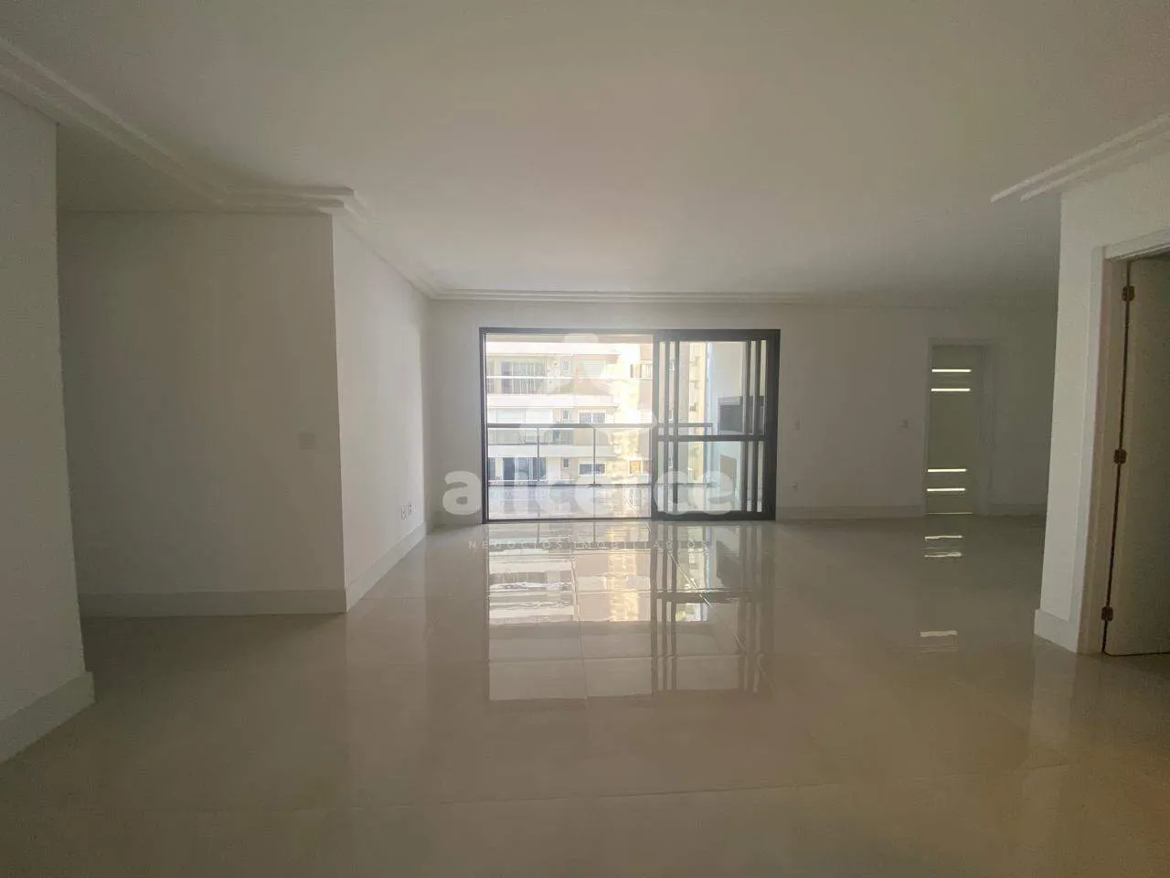 Imagem Pronto para Morar! Amplo Apartamento com 3 Suítes Sacada gourmet com Churrasqueira no Kobrasol - São José/SC