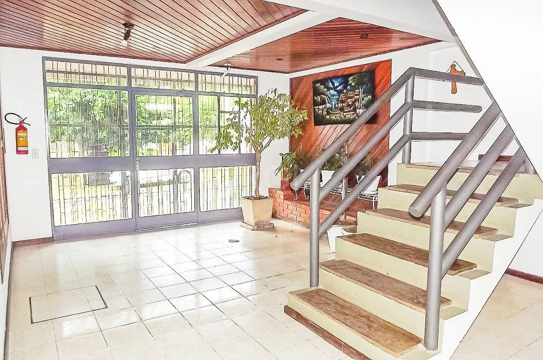 Imagem Cobertura para Venda - 203.74m², 3 dormitórios, 1 vaga - Cavalhada
