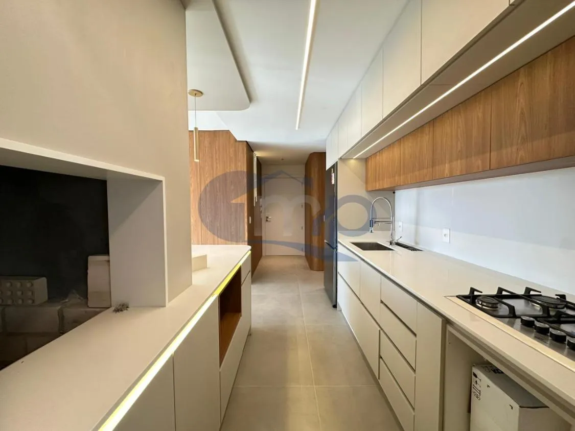Imagem Apartamento a venda com 2 suites no centro de Torres/RS