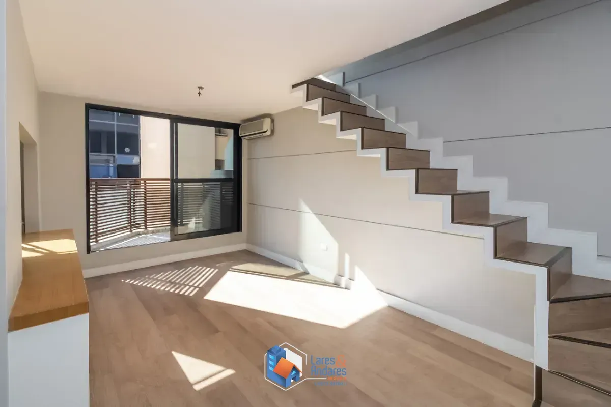 Imagem Triplex para venda em Itaim Bibi com 1 quarto, sendo 1 suíte, 90m²
