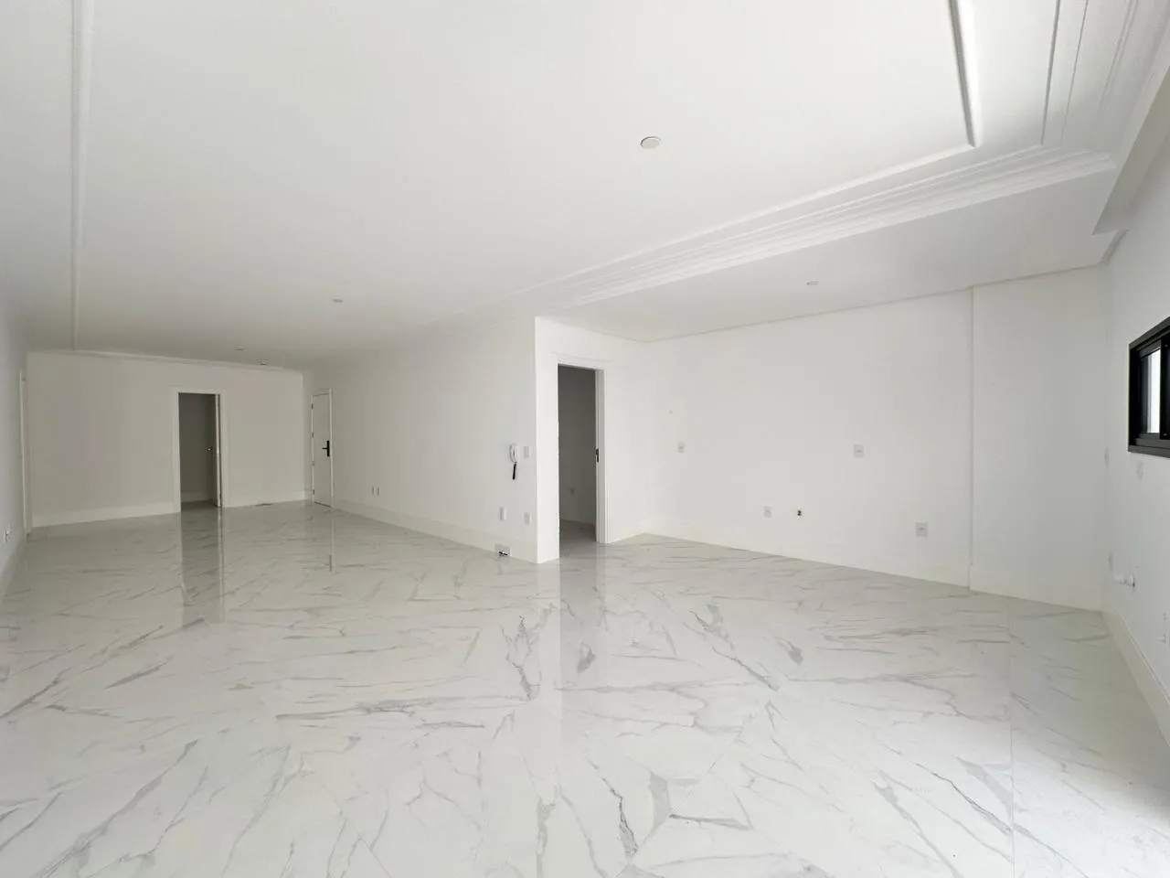 Imagem Apartamento à venda com 185m2 por R$ 3.300.000,00