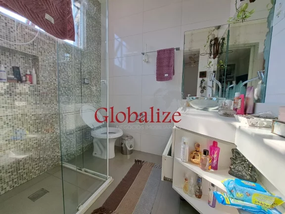 Imagem Apartamento à venda com 150m², 3 quartos, 2 suítes, dependência, 2 vagas demarcadas por R$850.000,00 no Boqueirão em Santos