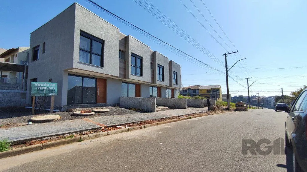 Imagem Sobrado a Venda no Residencial Verdes Campos na Rua Anna Abruzzi.