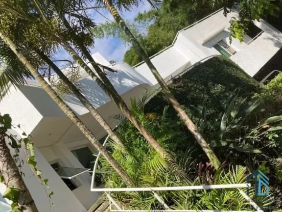 Imagem Casa Contemporânea 03 quartos c/suítes, amplo terraço, Lagoa da Conceição em Florianópolis SC