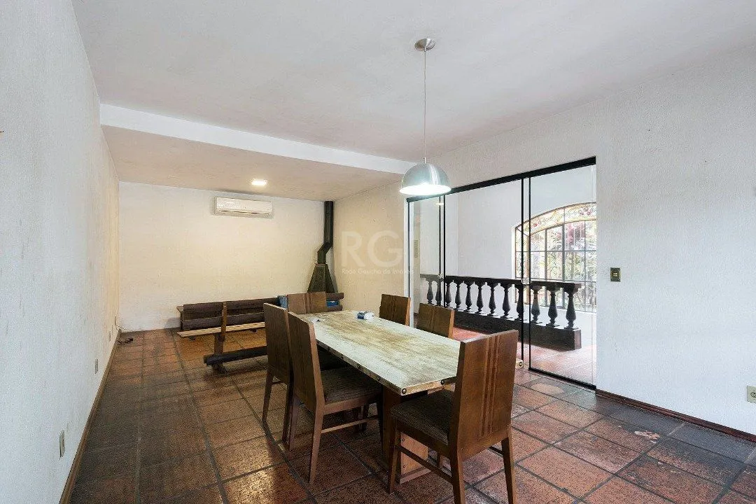 Imagem Casa para Venda - 430m², 4 dormitórios, sendo 1 suites, 5 vagas - Cristal