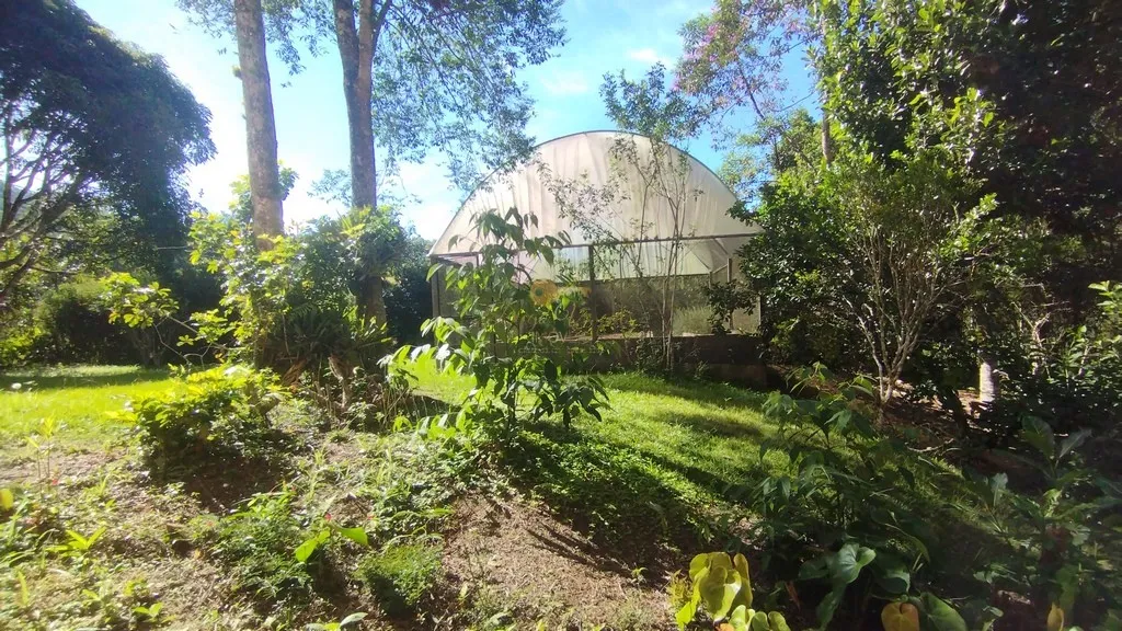 Imagem Terreno em Condomínio para Venda em Teresópolis / RJ no bairro Três Córregos