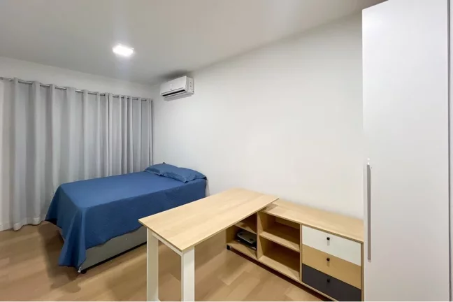 Imagem Casa em Condomínio para venda no bairro Niterói em Canoas