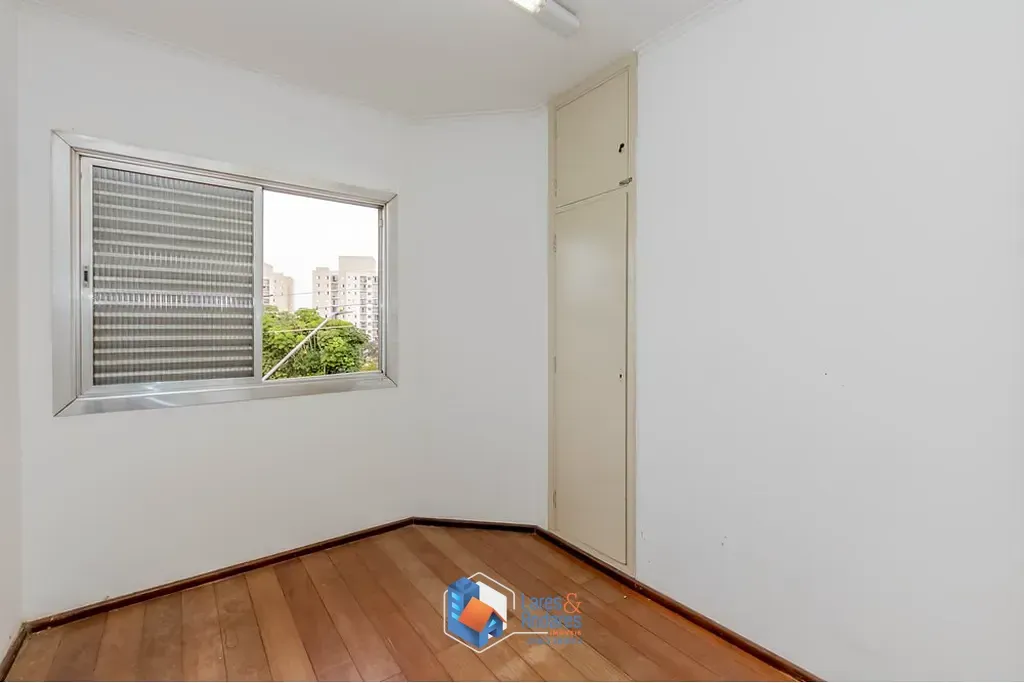 Imagem Casa à venda 4 Quartos 1 Suite 2 Vagas 261M² Jardim Jabaquara São Paulo - SP