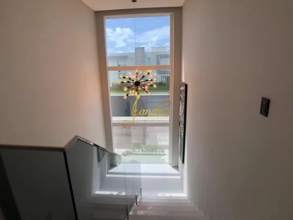 Imagem Sobrado em condomínio fechado mobiliado e decorado piscina aérea com borda infinita