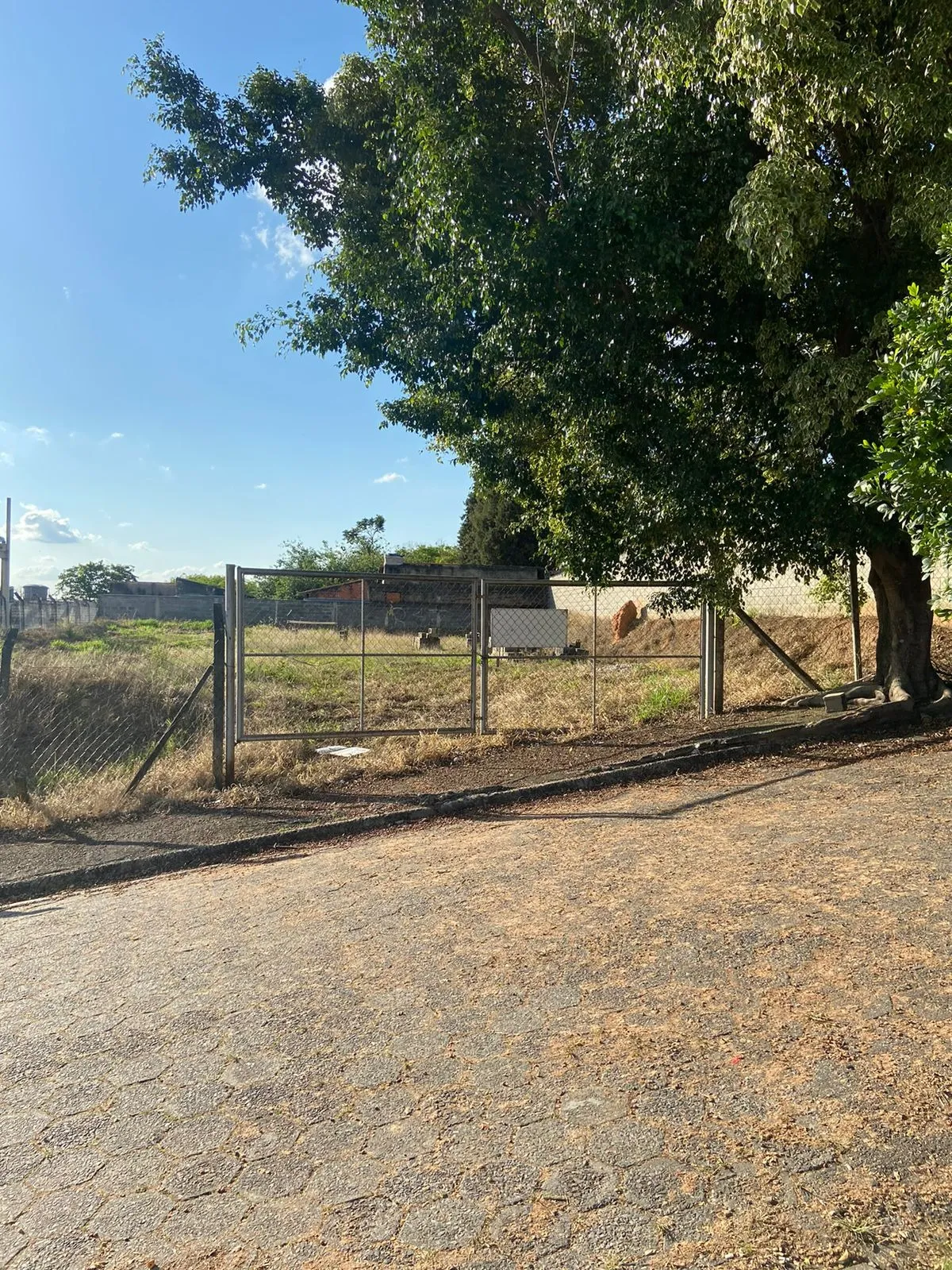 Imagem Terreno com 1000M² a venda