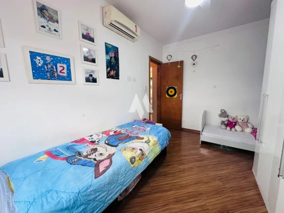 Imagem Apartamento à venda com sacada reformado!