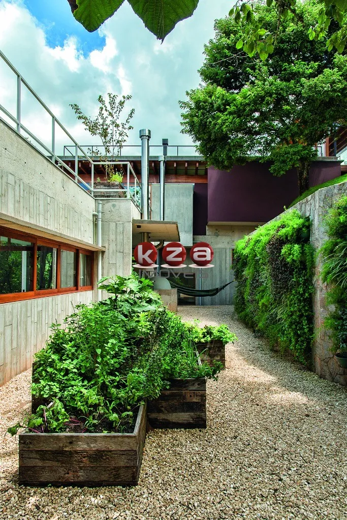 Imagem Linda casa de luxo à venda em Santo Antônio do Pinhal-SP, Condomínio Residencial Ecológico Parque da Mantiqueira: 6 quartos, 6 suítes, 3 salas, 8 banheiros, 10 vagas de garagem, 731m². Venha conferir!