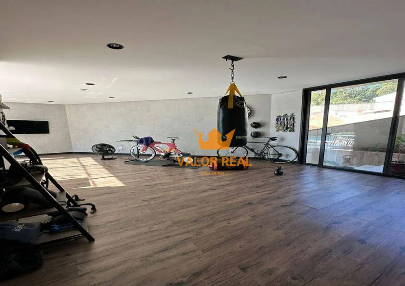Imagem Casa Altíssimo Padrão no Cond Jardim Atenas, AC 470 m2