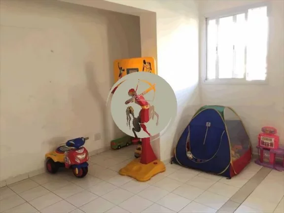 Imagem SALA COM CABEAMENTO DA TV À CABO NET E AR CONDICIONADO INSTALADO 2 DORMITÓRIOS SENDO UMA SUÍTE E ...