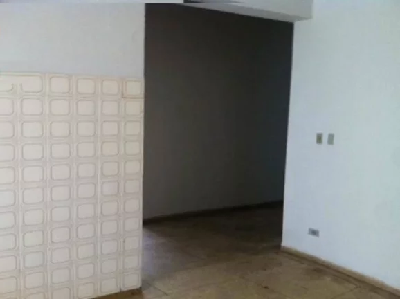 Imagem Barracão com 950m2 em ótima localização, no centro da cidade.Palace Imobiliária Ltda tem mais o...