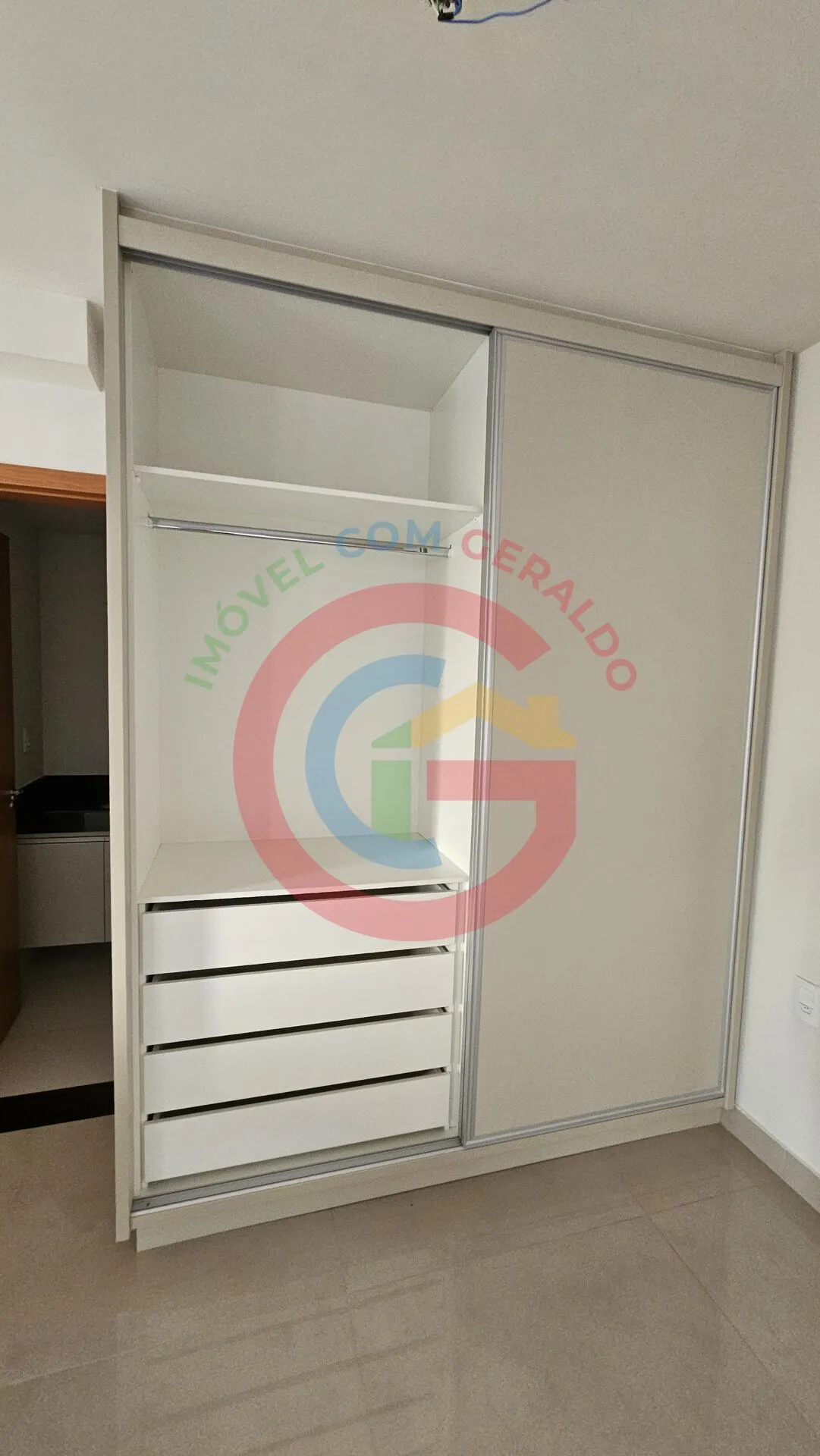 Imagem Studio Ritmo Bueno com sacada e armários