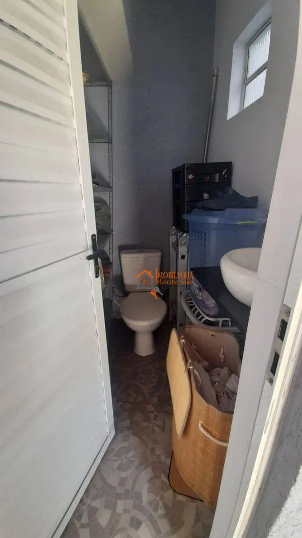 Imagem Sobrado com 3 dormitórios à venda, 380 m² por R$ 1.100.000,00 - Jardim Santa Clara - Guarulhos/SP