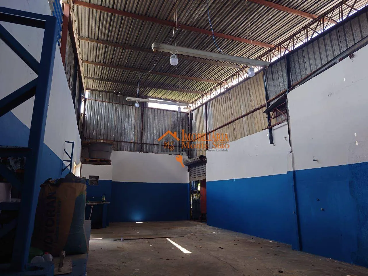 Imagem Galpão para alugar, 80 m² por R$ 2.700,00/mês - Taboão - Guarulhos/SP