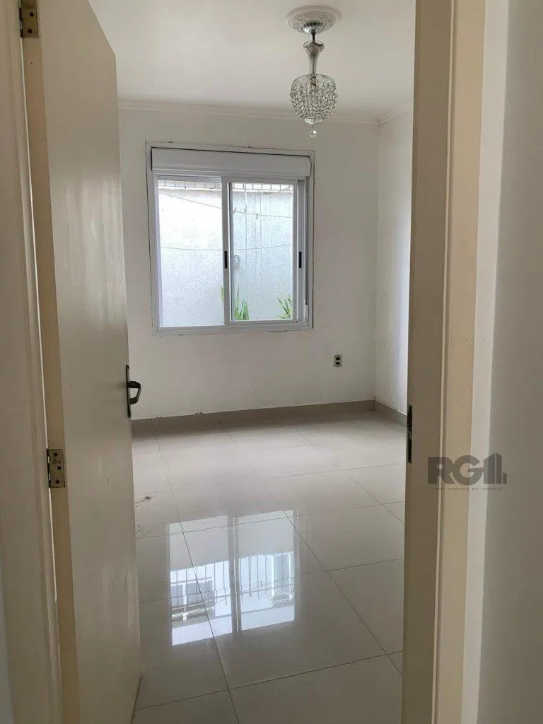 Imagem Vende-se belíssimo apartamento 3 suítes, de frente, próximo ao Parcão, reformado e com pátio - 194m² - Auxiliadora