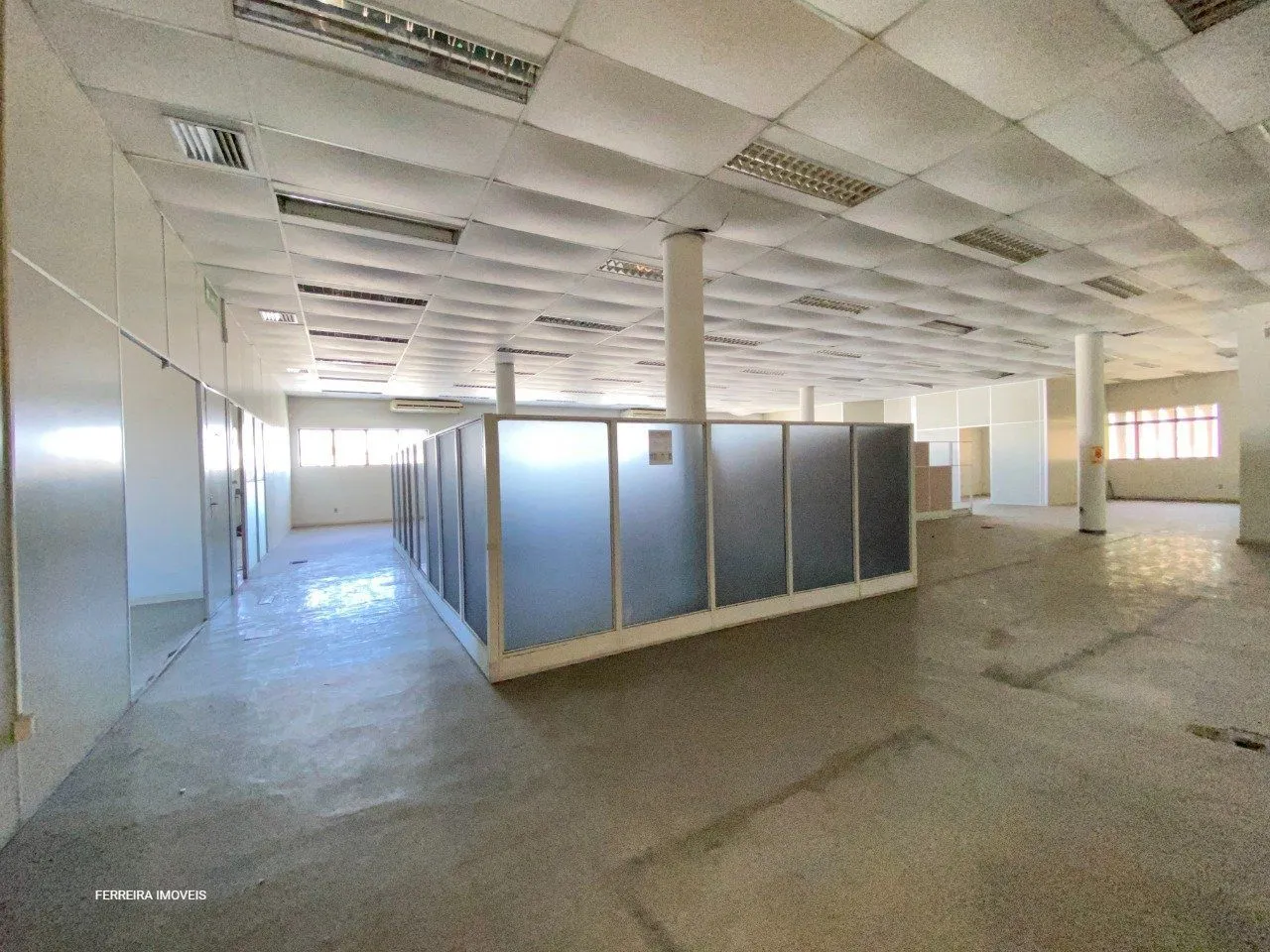 Imagem Predio para Venda - 2297m², 0 dormitórios, 20 vagas - Floresta