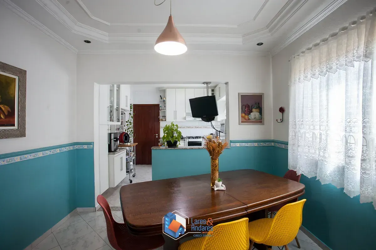Imagem Sobrado para venda em Pirituba com 4 quartos, sendo 2 suítes, 242m²