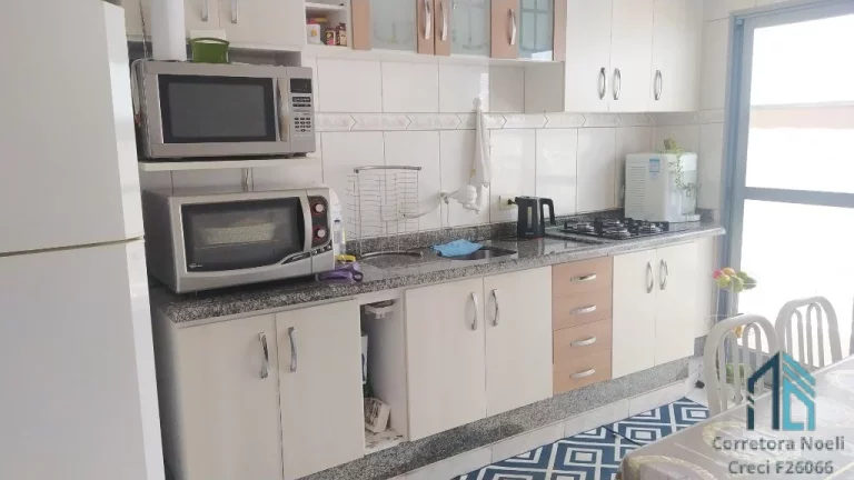 Imagem (Permuta menor valor e financiamento) Casa térrea, 04 quartos sendo 02 suítes, 08 vagas, no Boa Vista em Curitiba PR