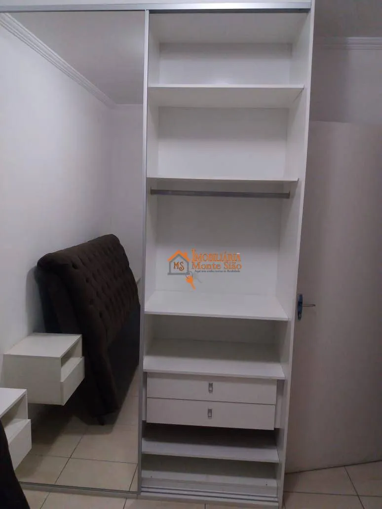 Imagem Apartamento com 2 dormitórios à venda, 48 m² por R$ 300.000,00 - Água Chata - Guarulhos/SP