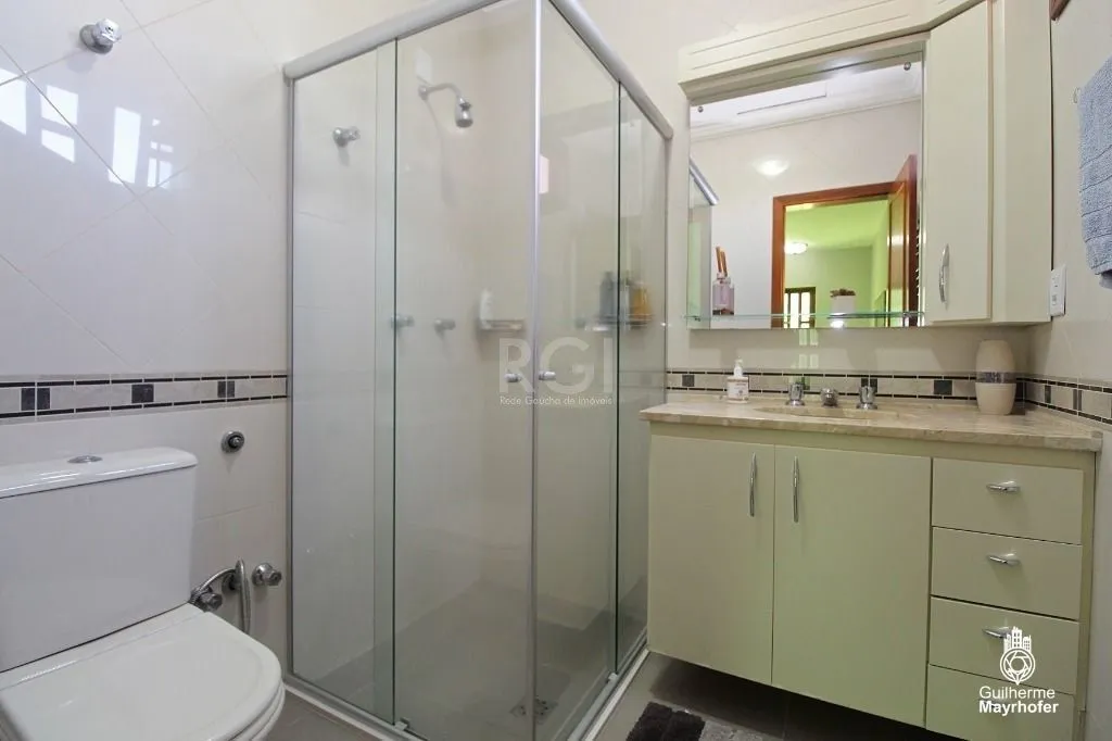 Imagem Casa Para comprar com 5 Dormitórios à venda, 420 m²-Cavalhada - Porto Alegre/RS